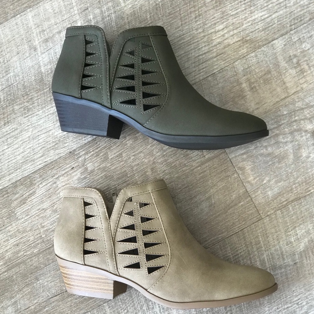Last 1! Soda Khaki 1.5” Low Heel Ankle Bootie 10 - Picture 2 of 8